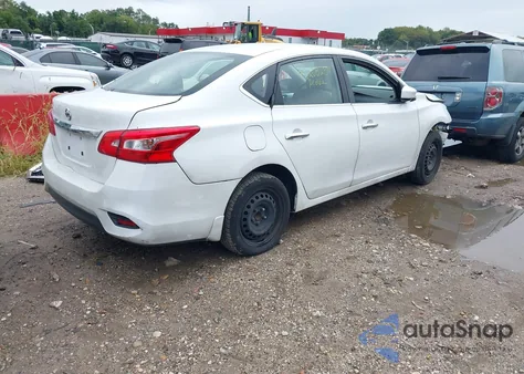 2017 Nissan Sentra S z USA, uszkodzony, nr VIN 3N1AB7AP8HY272576